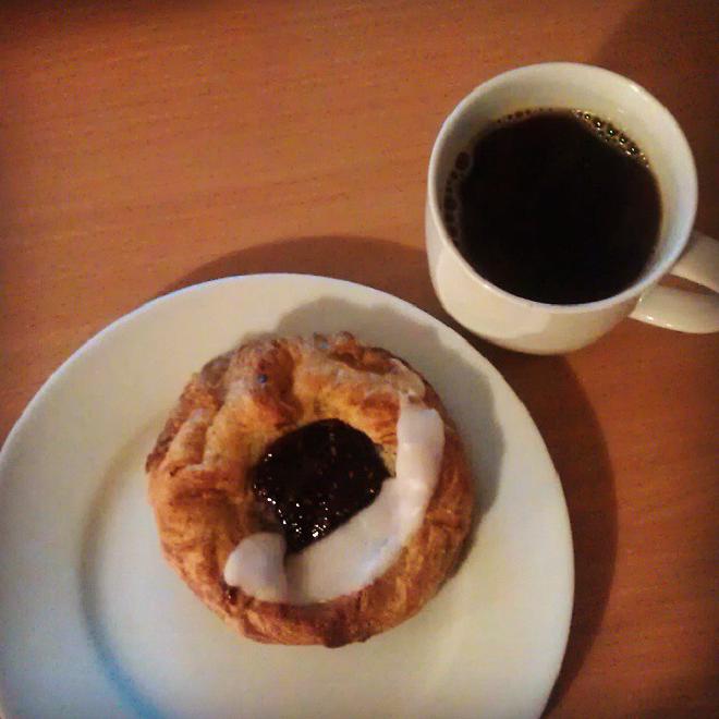 Afternoon ritual: coffee and Wienerbrød